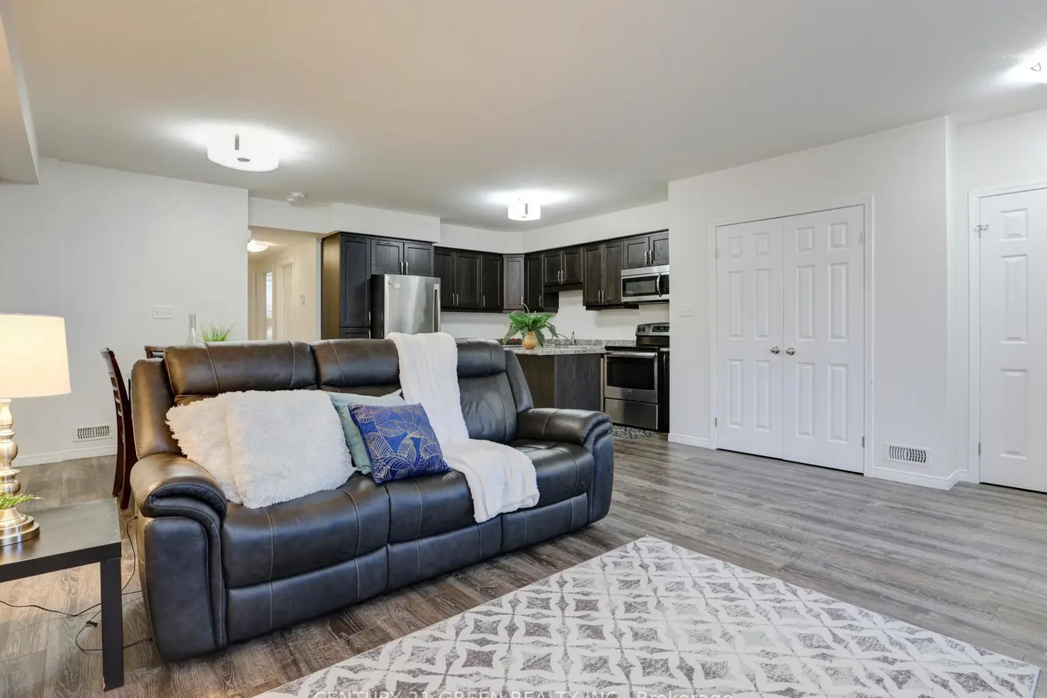 Additional image 7 of 1989 Ottawa Street 23G