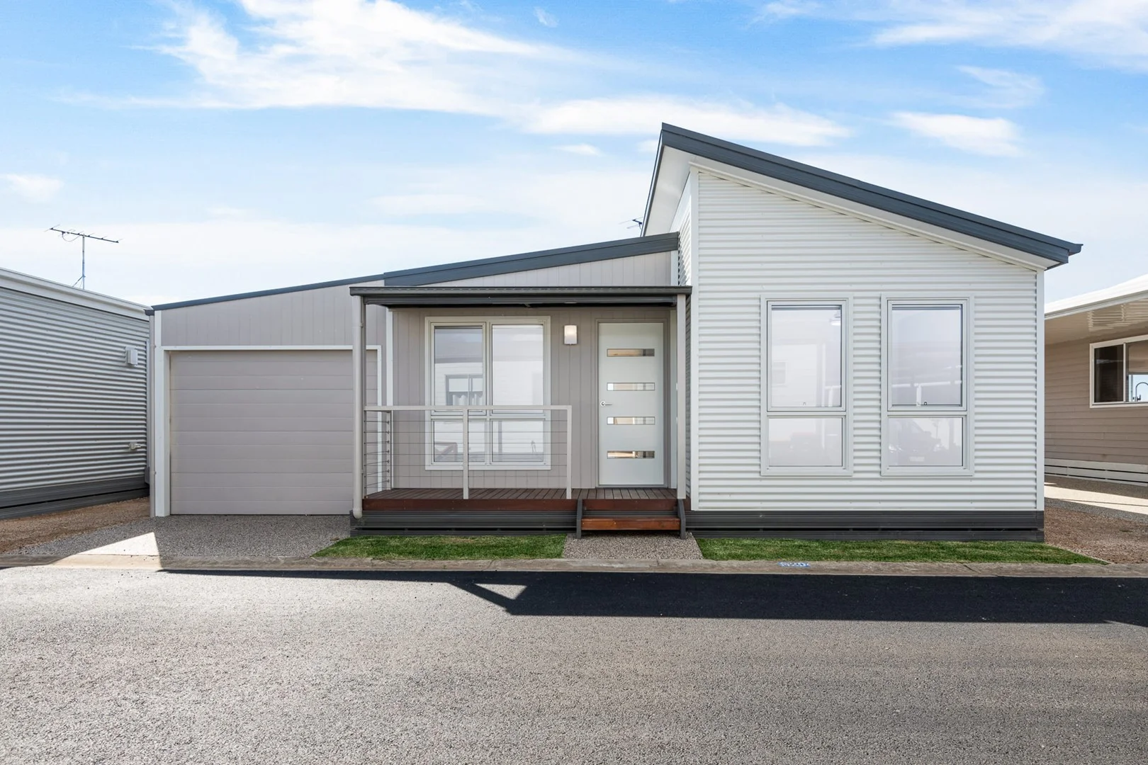 203/300 Clifton Avenue, Leopold VIC 3224