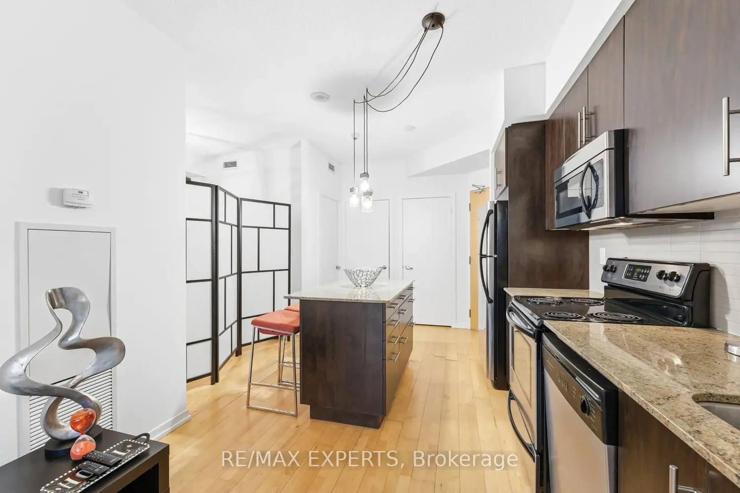 Additional image 3 of 55 Bremner Boulevard 2405
