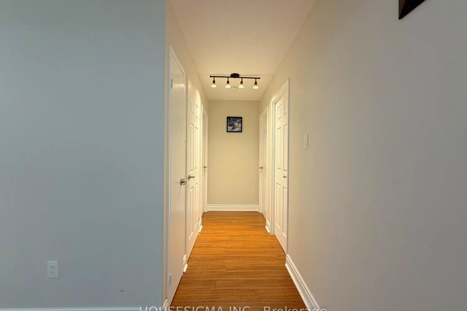 Additional image 3 of 8 Lisa Street 1103