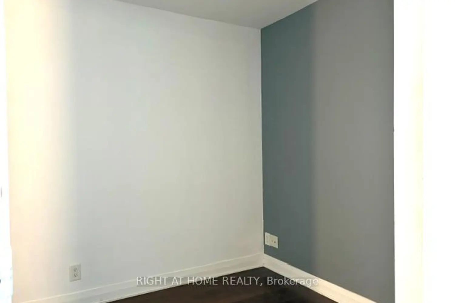 Additional image 3 of 1055 Southdown Road 502