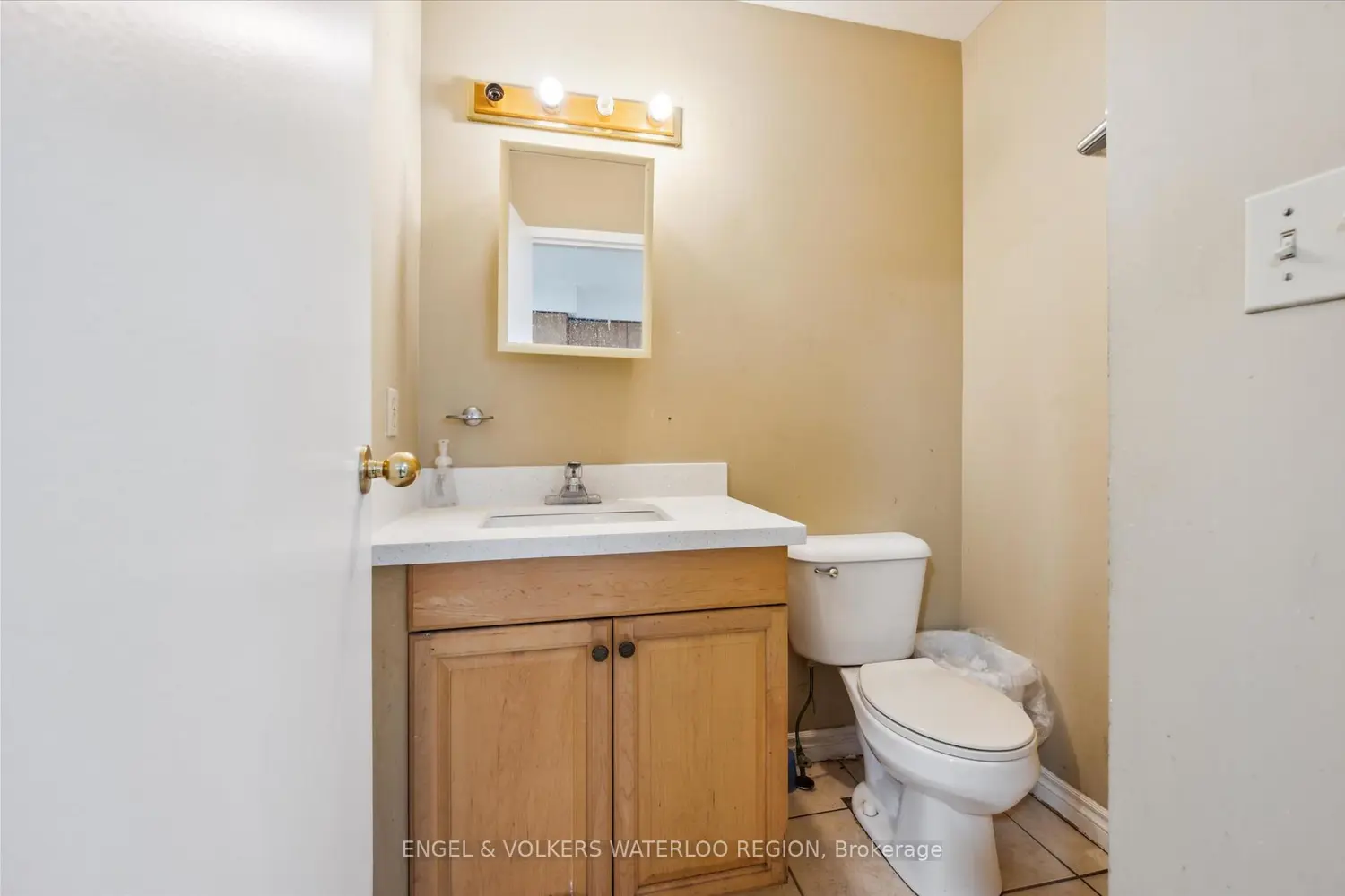 Additional image 20 of 155 University Avenue