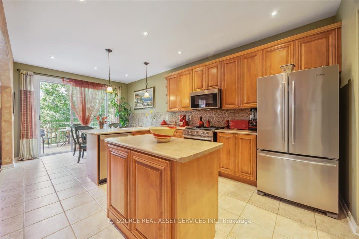 Additional image 6 of 40 Maldives Crescent, Brampton, ON, L6P 1L3