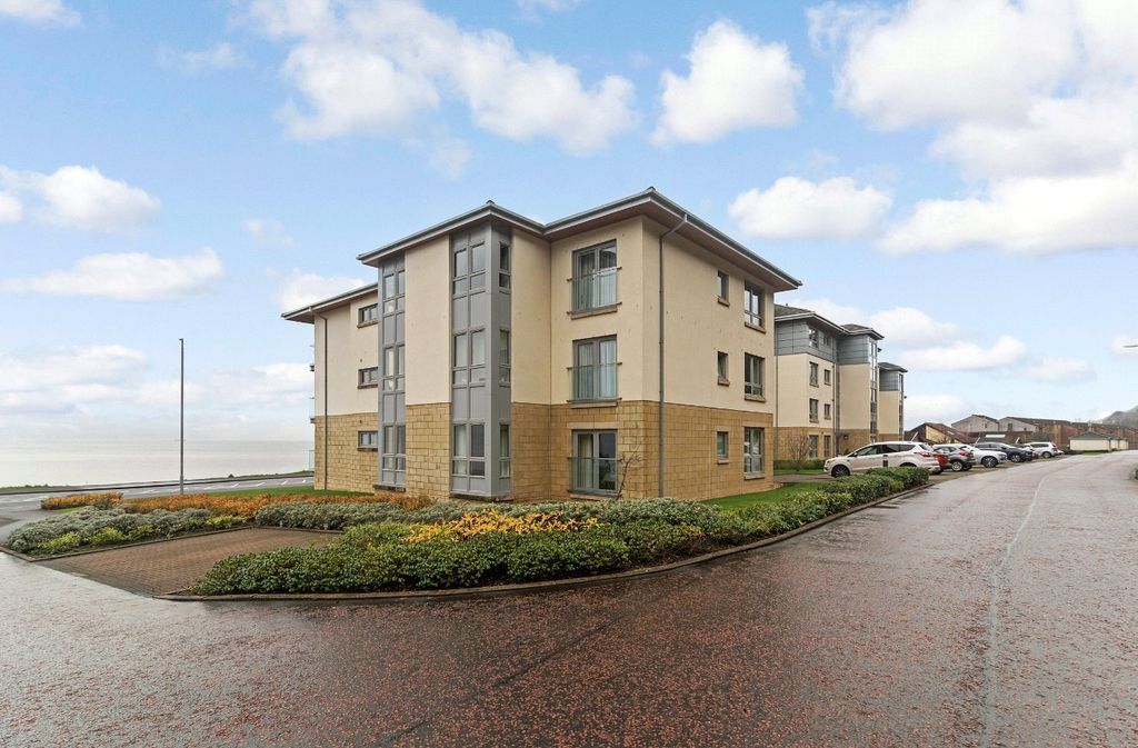 2 bed flat for saleCloch Road, Gourock, Inverclyde PA19