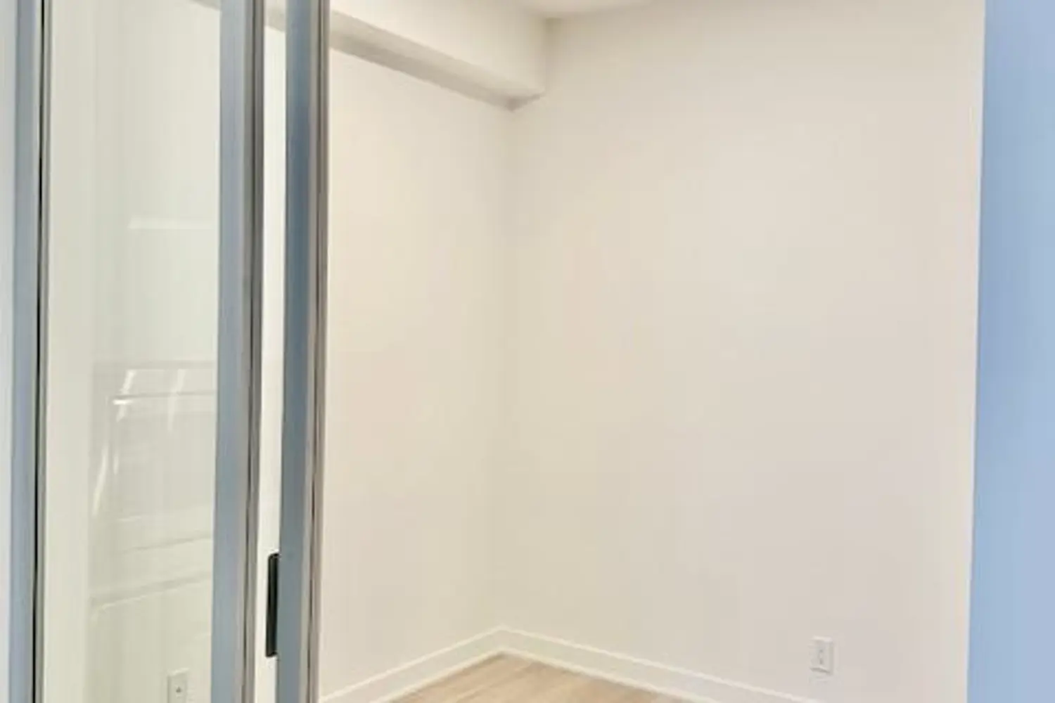 Additional image 4 of 50 Upper Mall Way B-1209