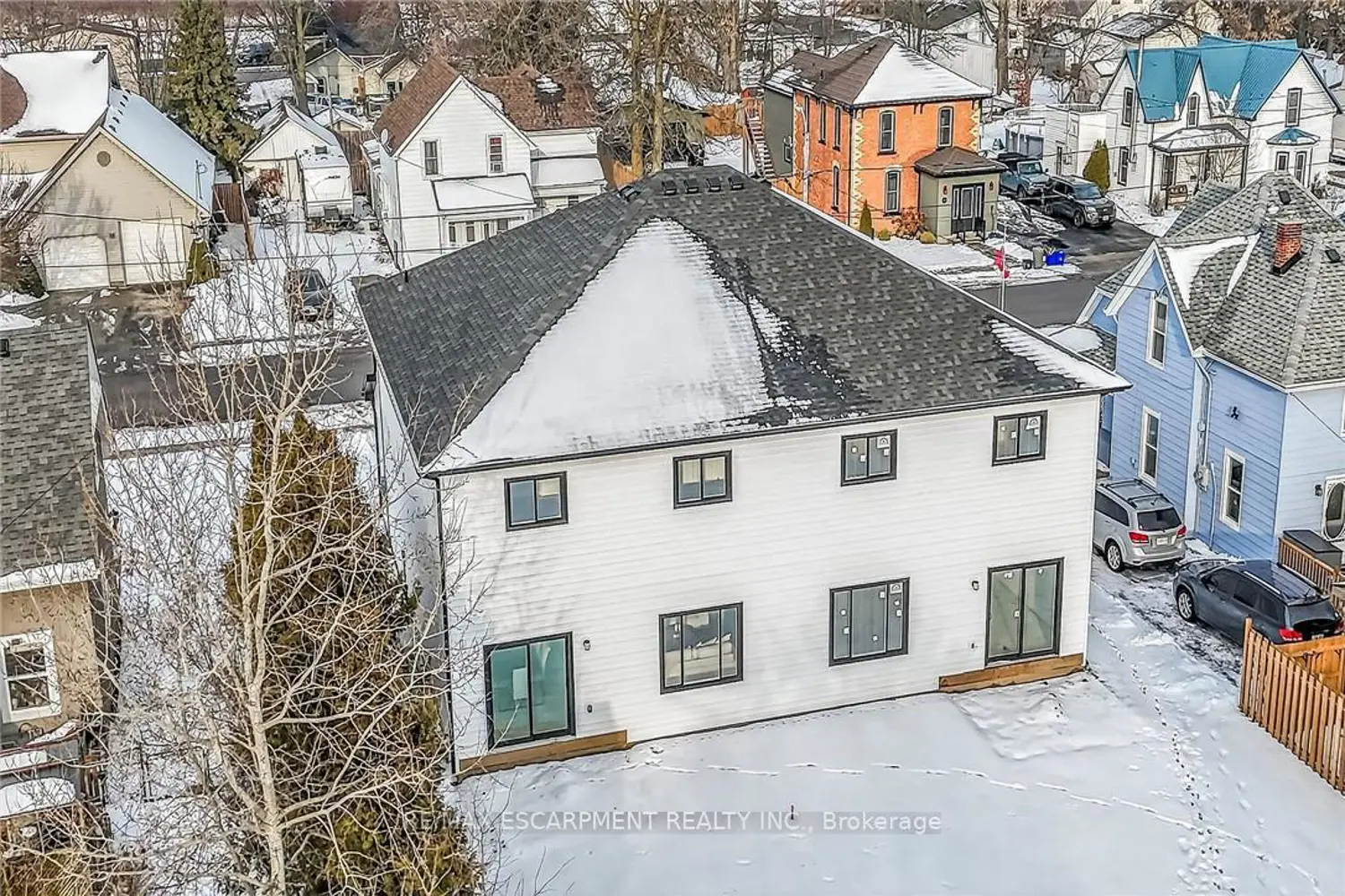 Additional image 16 of 45 A Howard Street