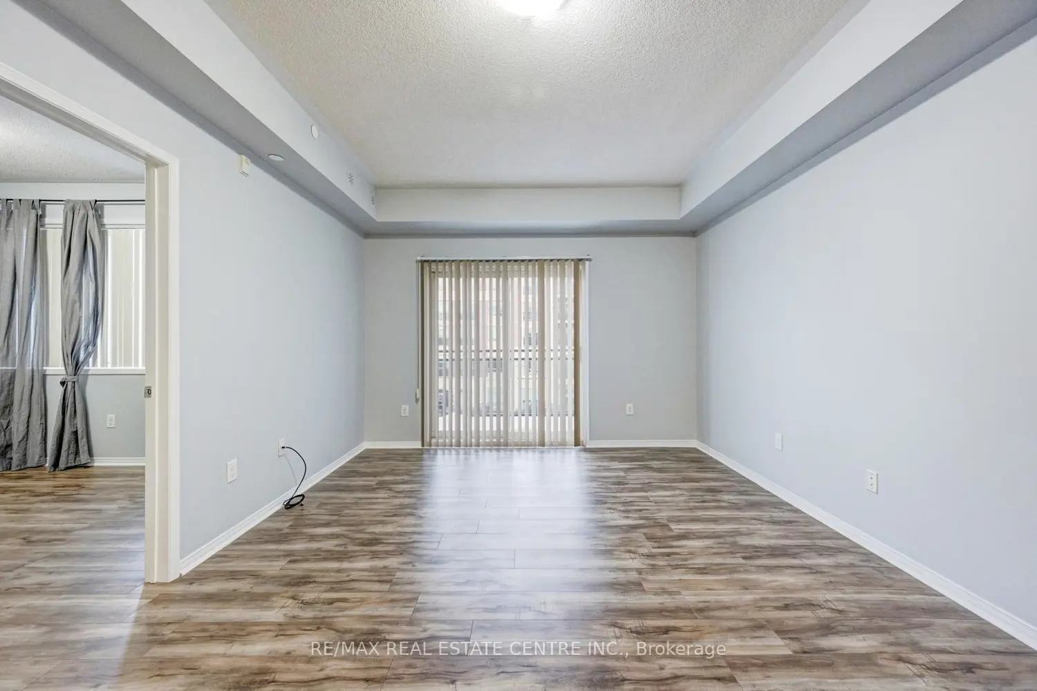 Additional image 13 of 3055 Thomas Street 306