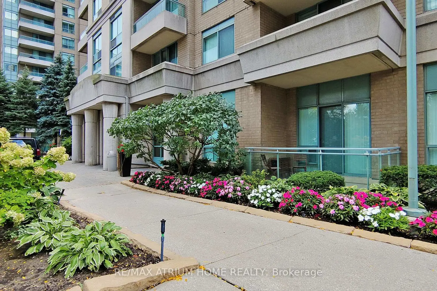 3 Pemberton Avenue 1703