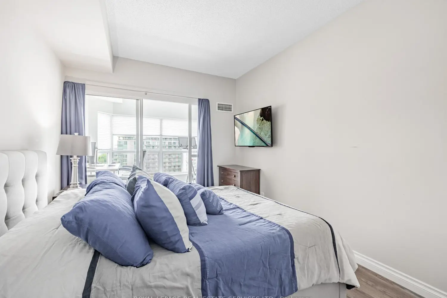 Additional image 8 of 600 Queens Quay 1029