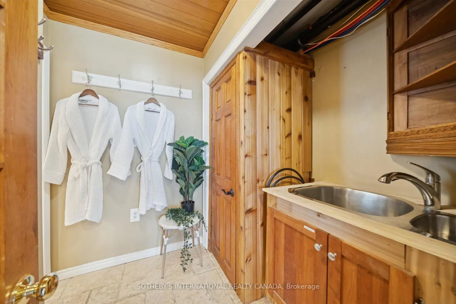 Additional image 4 of 1307 Watts Road