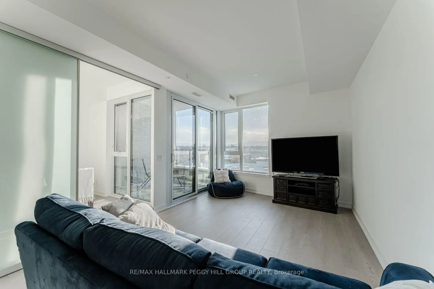 Additional image 4 of 31 Huron Street 421