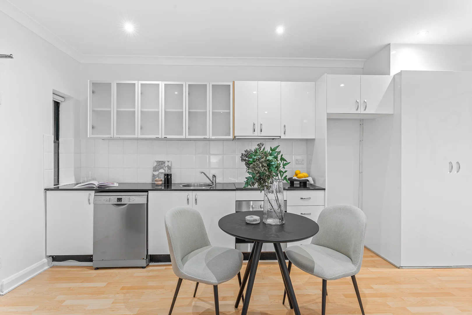 Additional image 6 of 104/9 Greenknowe Avenue, Elizabeth Bay NSW 2011