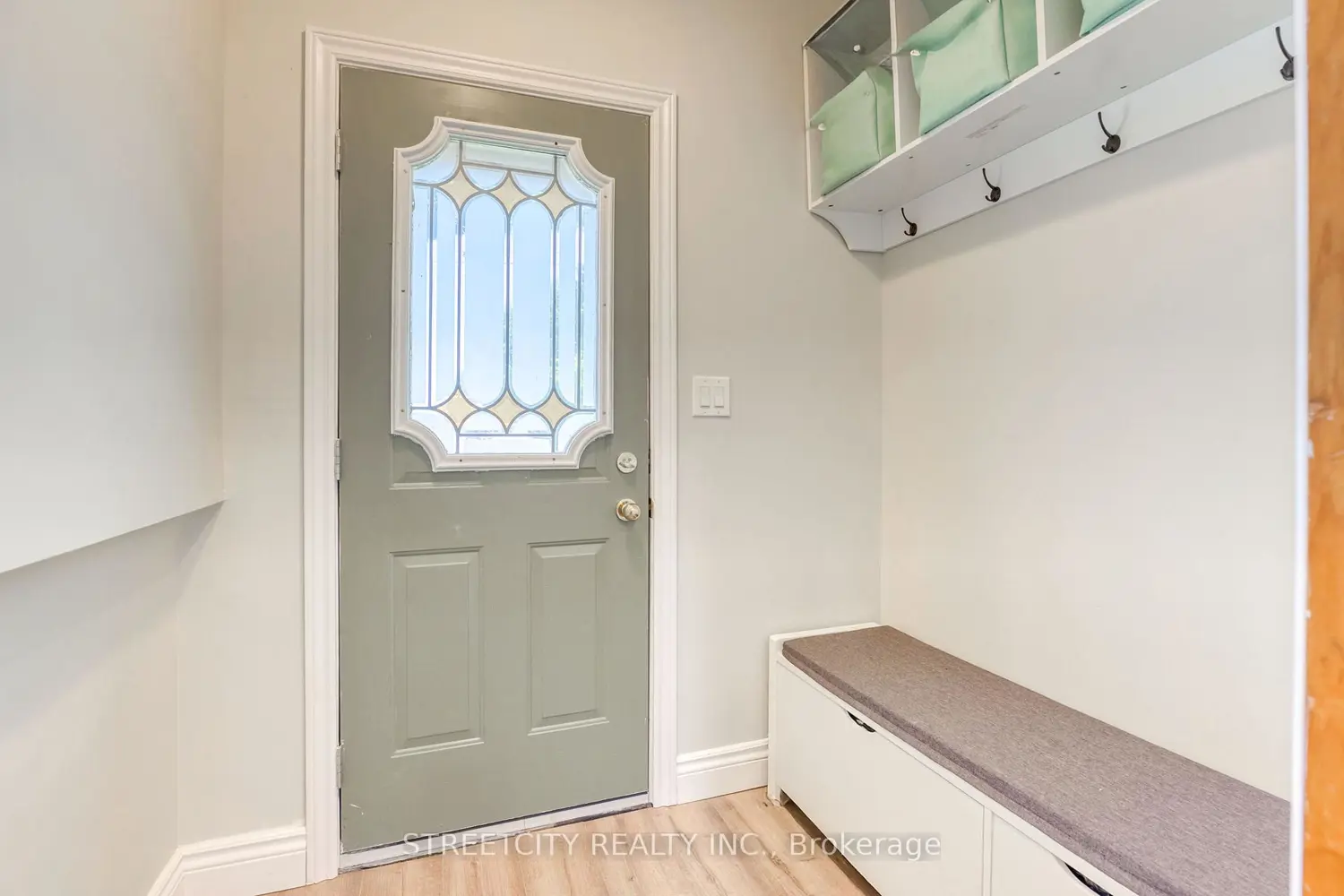 Additional image 6 of 703 Wellington Street