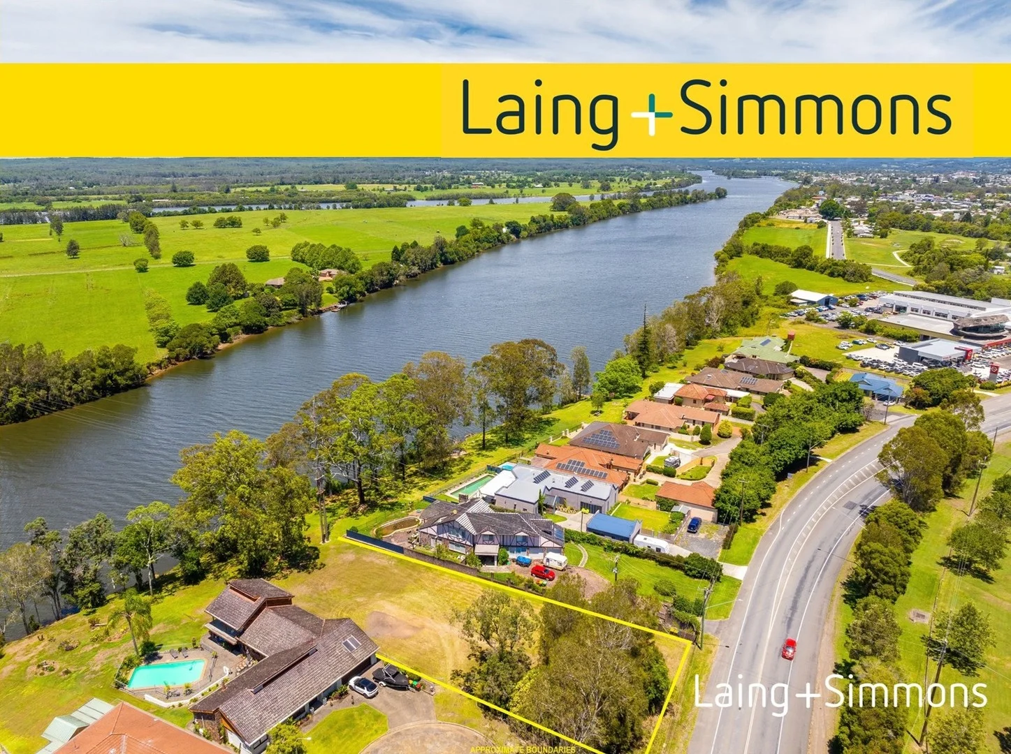 18 Ochiltree Place, Taree NSW 2430