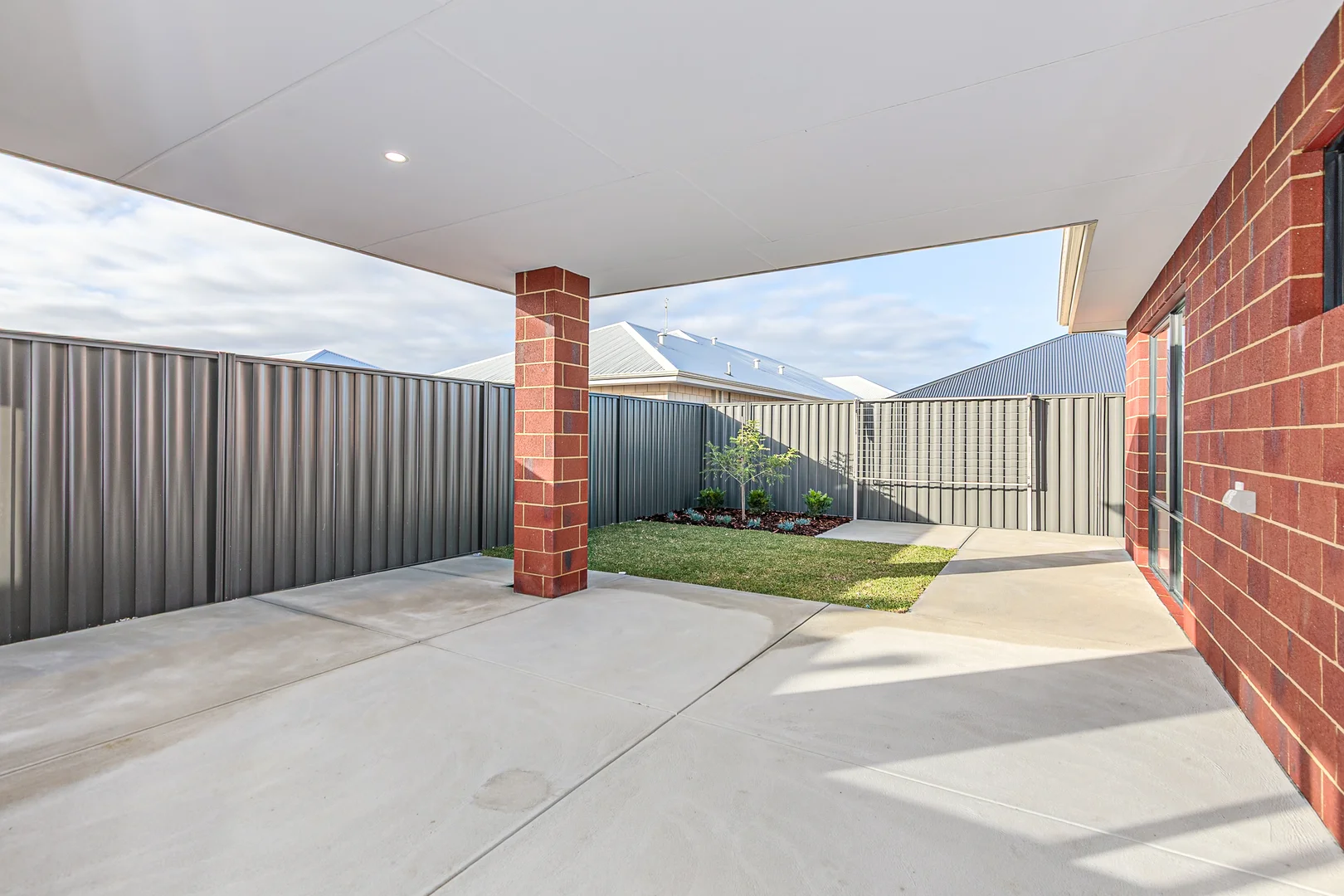 Additional image 6 of Haynes WA 6112