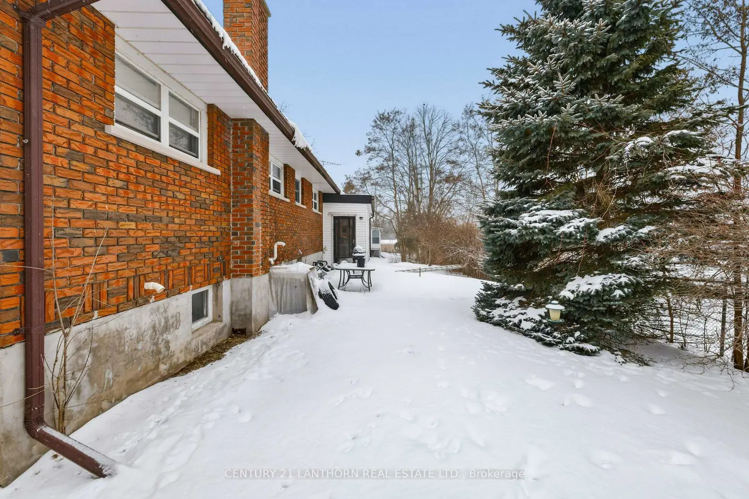 Additional image 18 of 415 Stanley Avenue