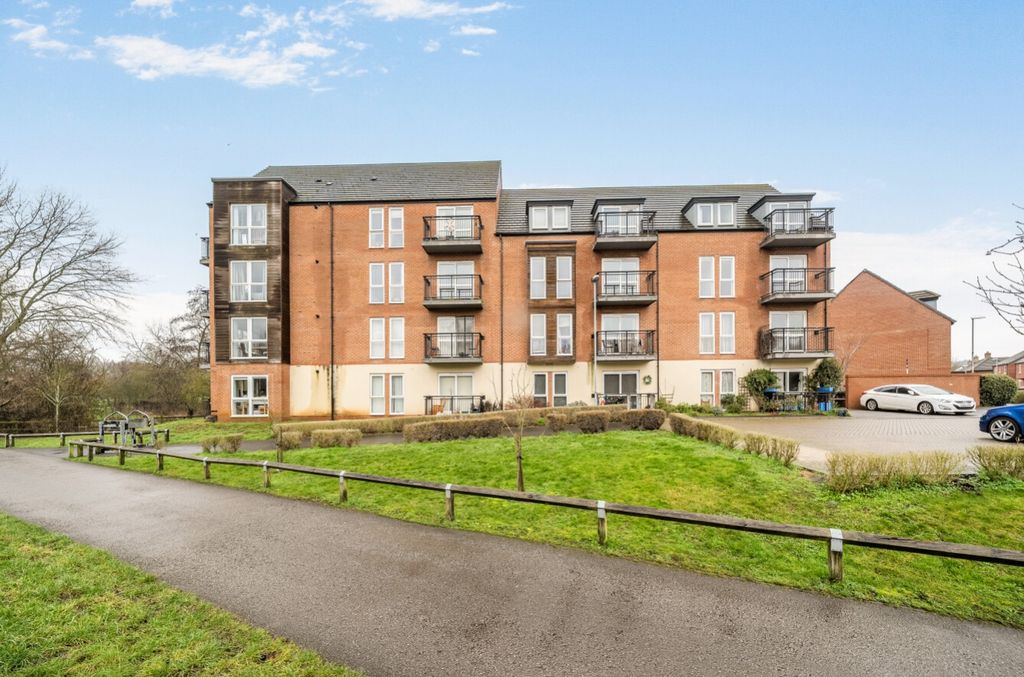Additional image 18 of 2 bed flat for saleAngelica Road, Lincoln, Lincolnshire LN1