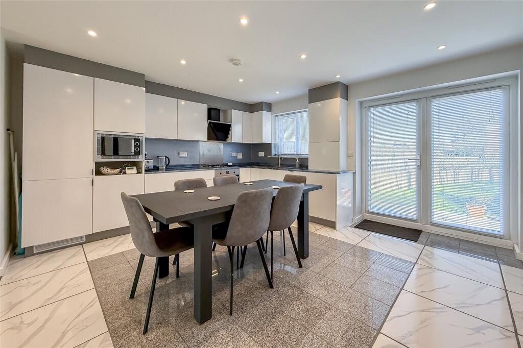 Additional image 18 of Cell Barnes Lane, St. Albans, Hertfordshire, AL1