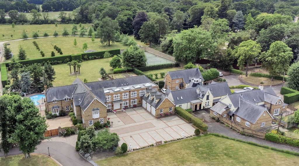 Additional image 2 of 6 bed detached house for saleHome Farm, Kemnal Road, Chislehurst, Kent BR7