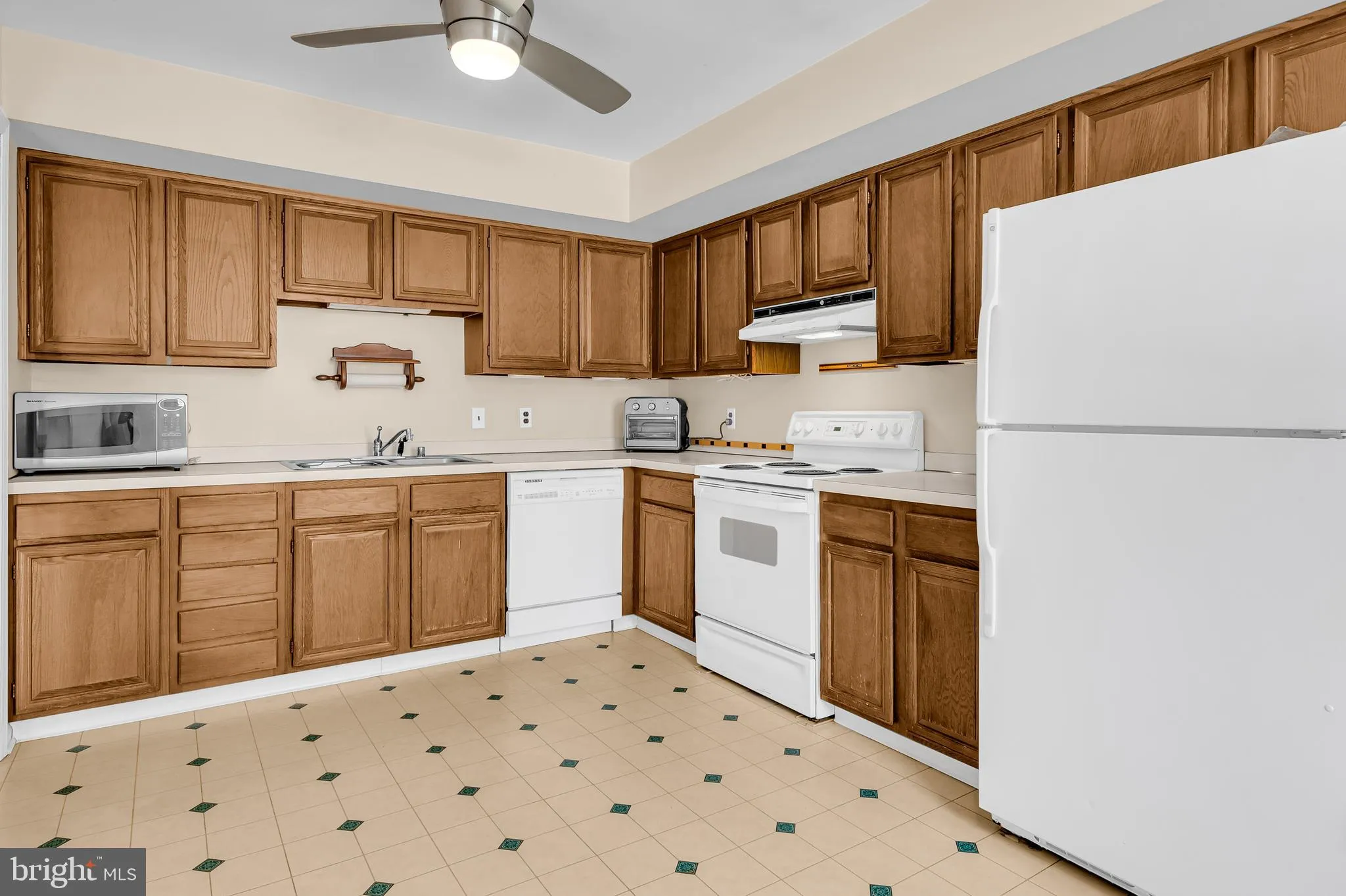 Additional image 38 of 38 Stardust Drive, Newark, DE 19702