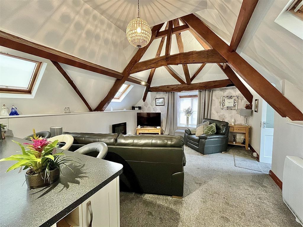 Additional image 5 of 2 bed flat for saleCopse Cross Street, Ross-On-Wye HR9