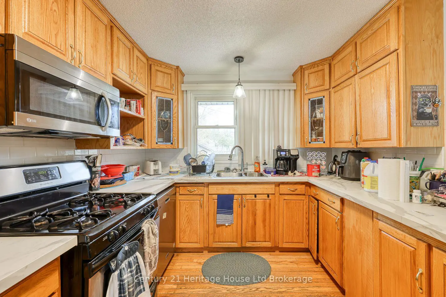 Additional image 5 of 719 Peel Street