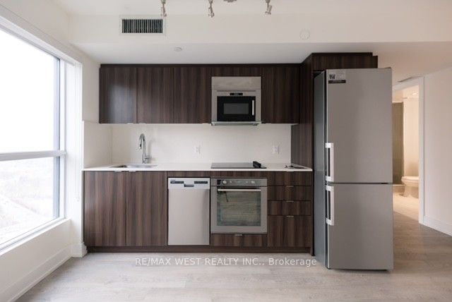 Additional image 3 of 2734-5 Mabelle Avenue, Toronto, ON, M9A 0C8
