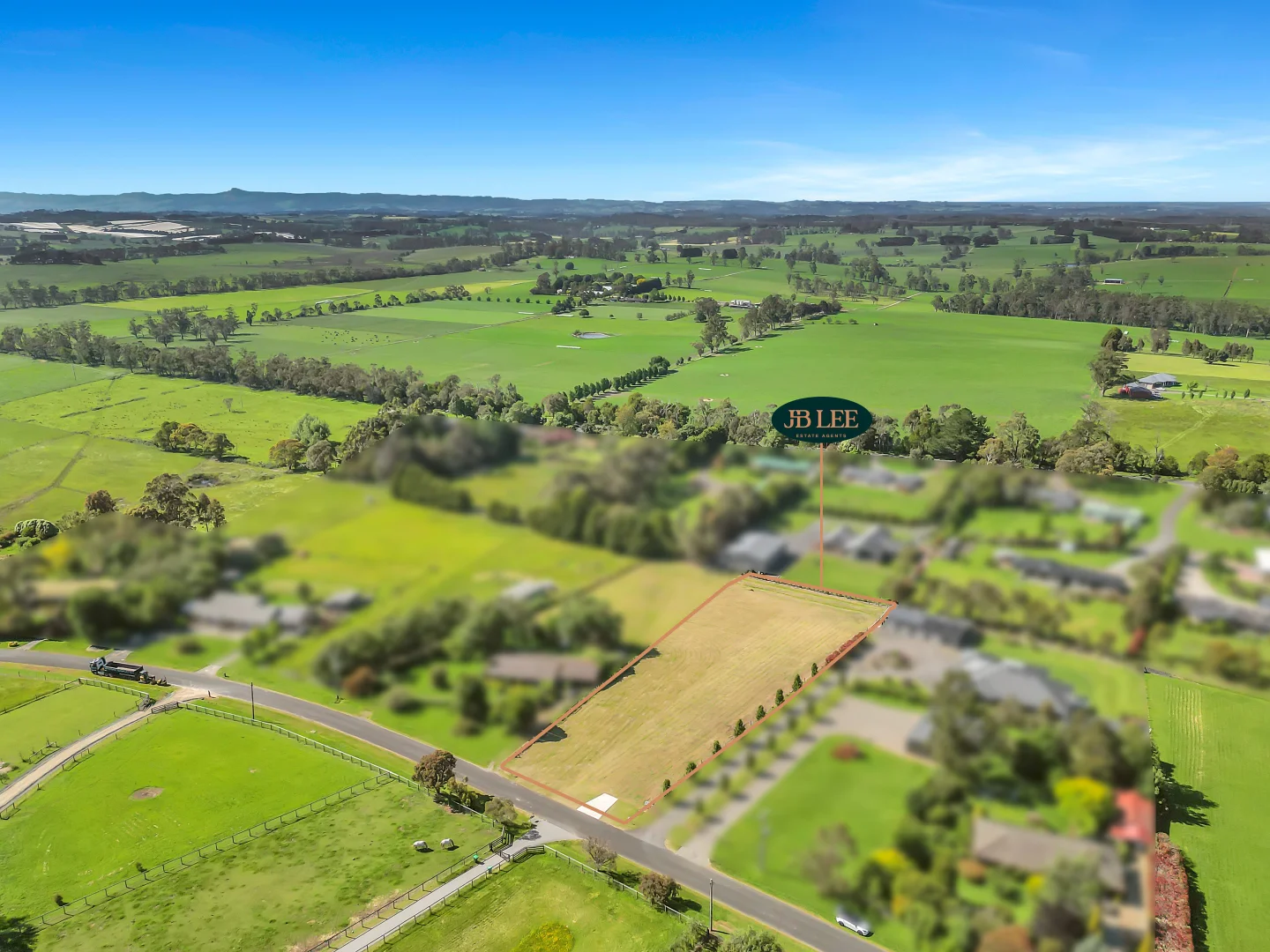 Additional image 4 of 1/12 Simper Court, Drouin VIC 3818