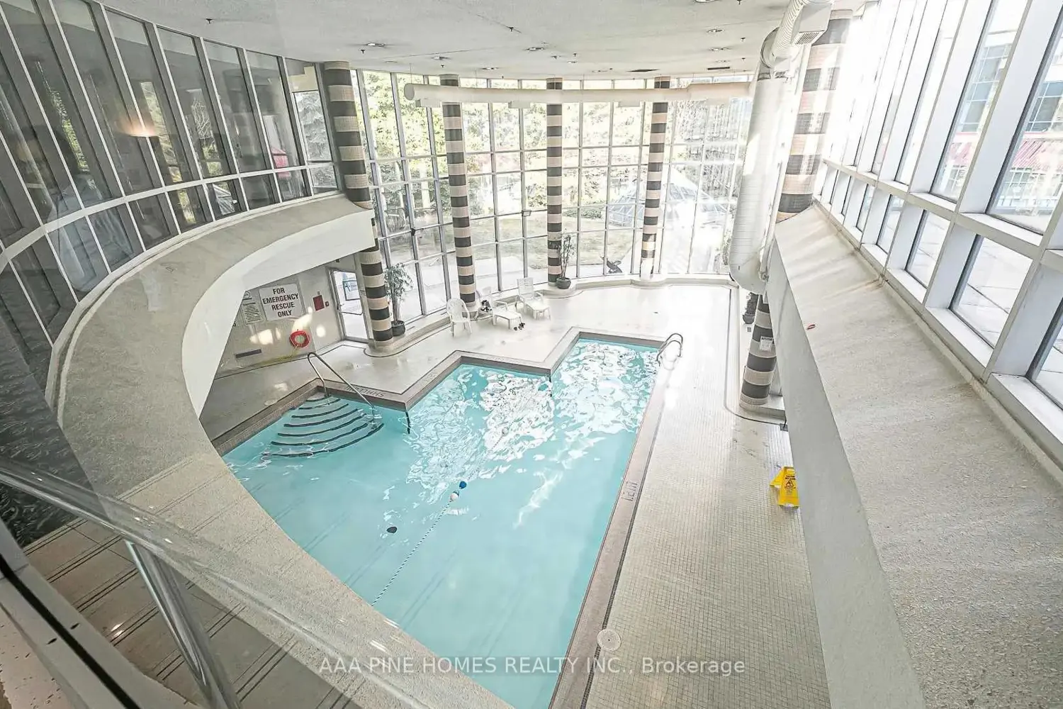 Additional image 16 of 2550 Lawrence Avenue 1111
