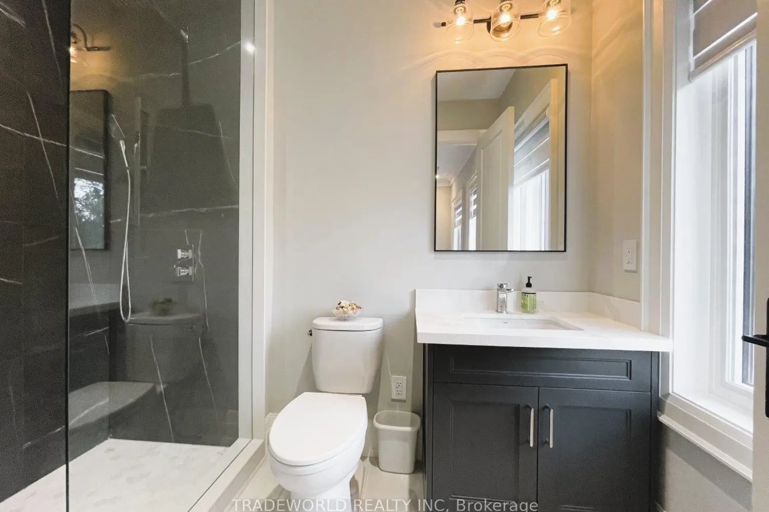 Additional image 17 of 90 Fred Varley Drive