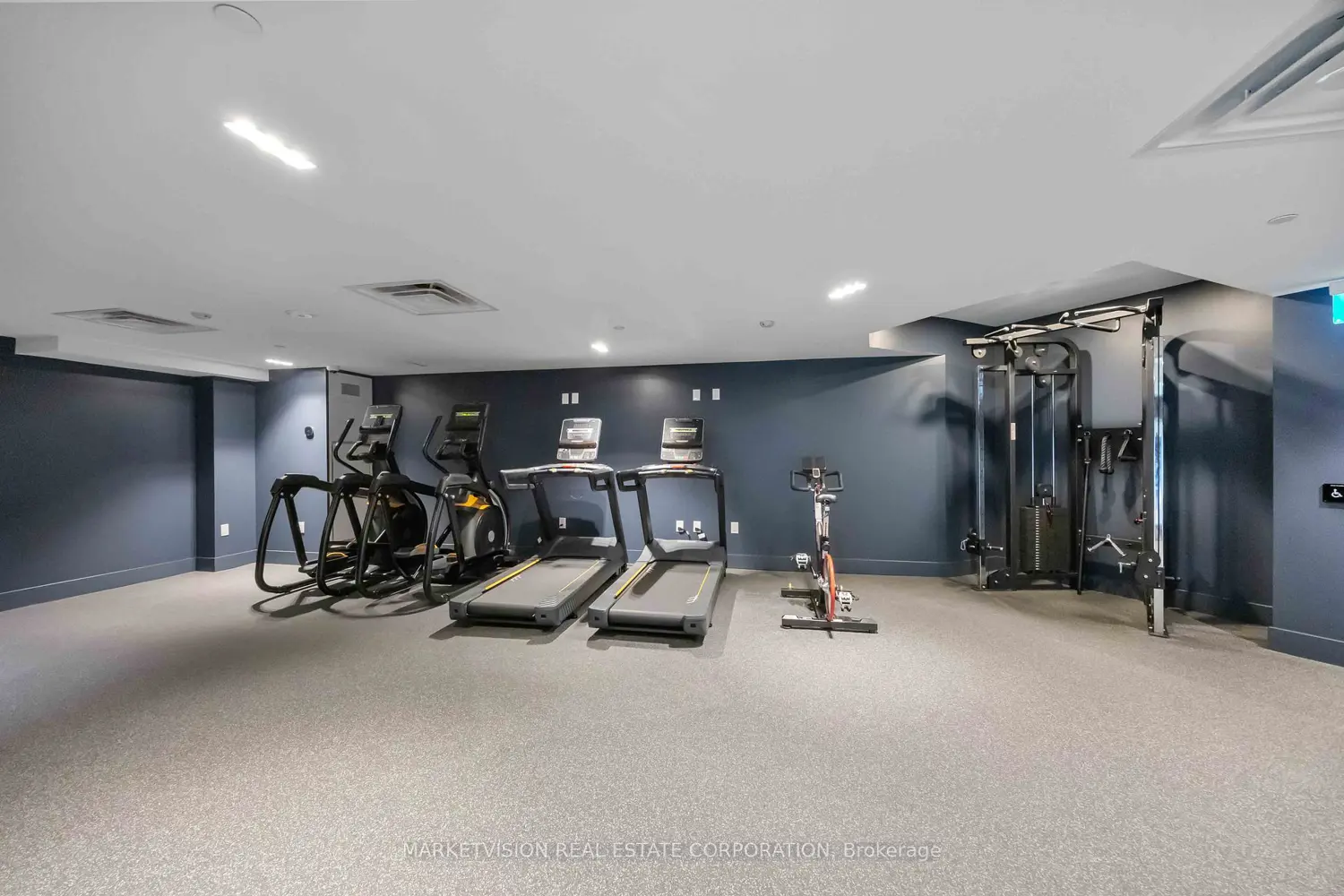 Additional image 19 of 2625 Dundas Street 417