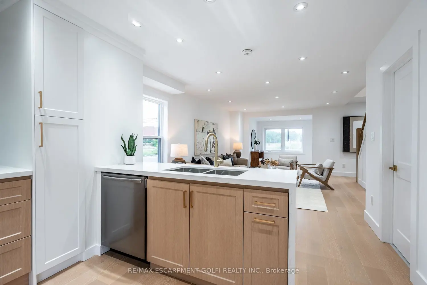 Additional image 8 of 4471 First Avenue