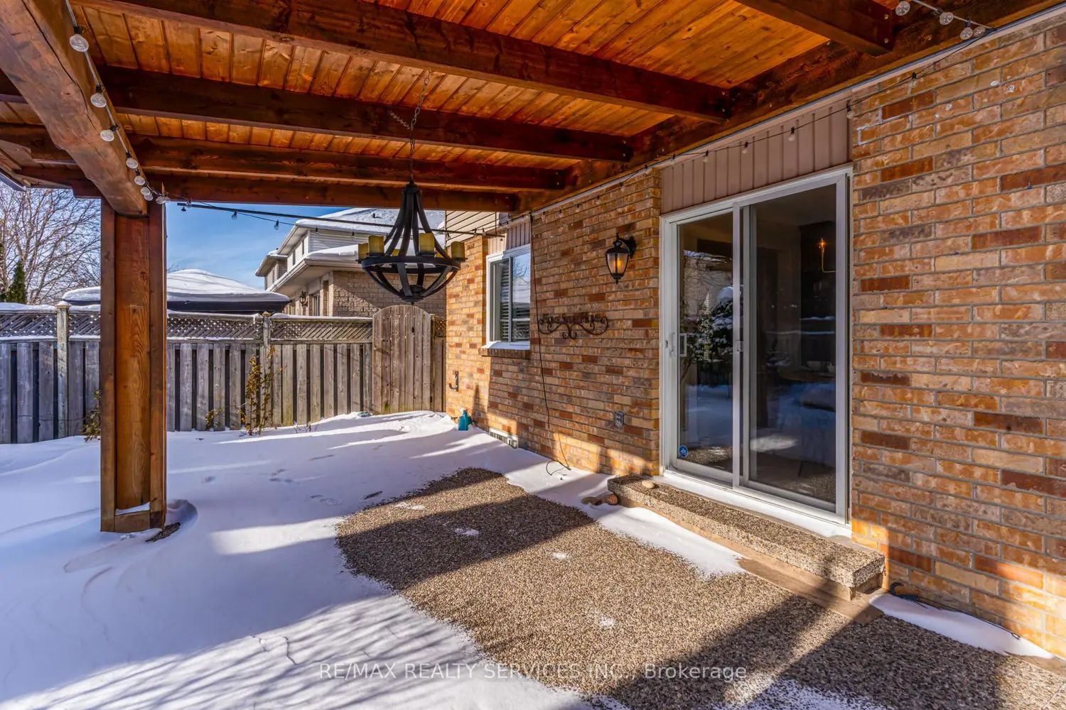 Additional image 20 of 15 Claudette Gate