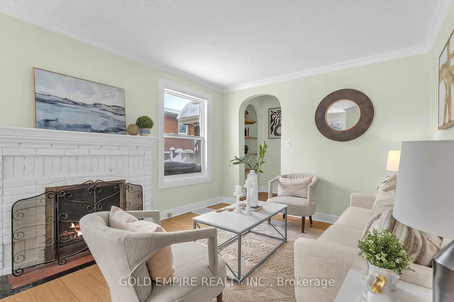 727 Whetter Avenue photo 4