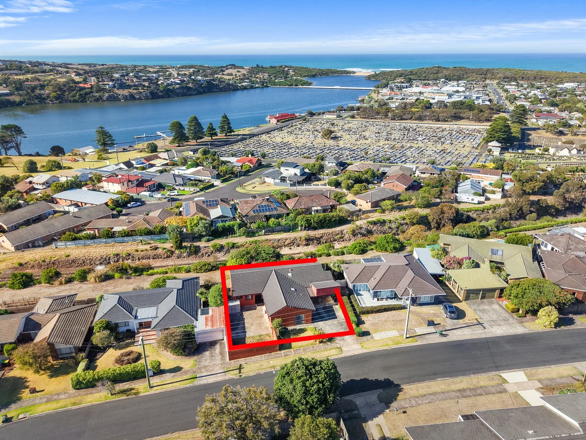 24 Maxwell Grove, Warrnambool VIC 3280