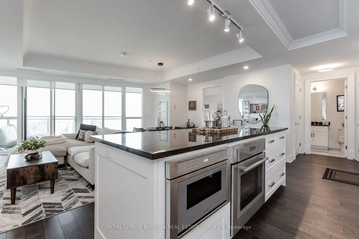 Additional image 9 of 2060 Lakeshore Road 1303