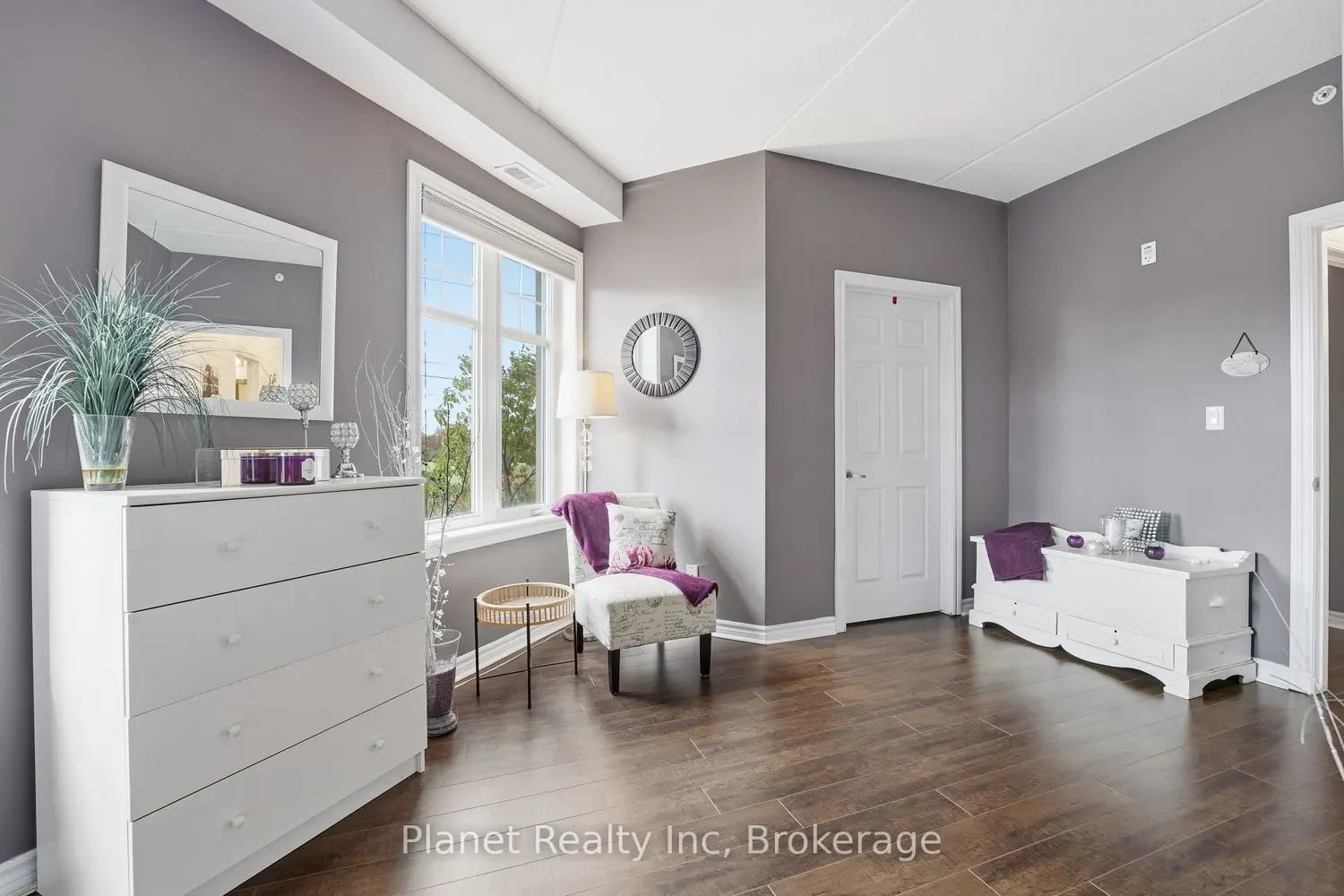 Additional image 9 of 2 Colonial Drive 204