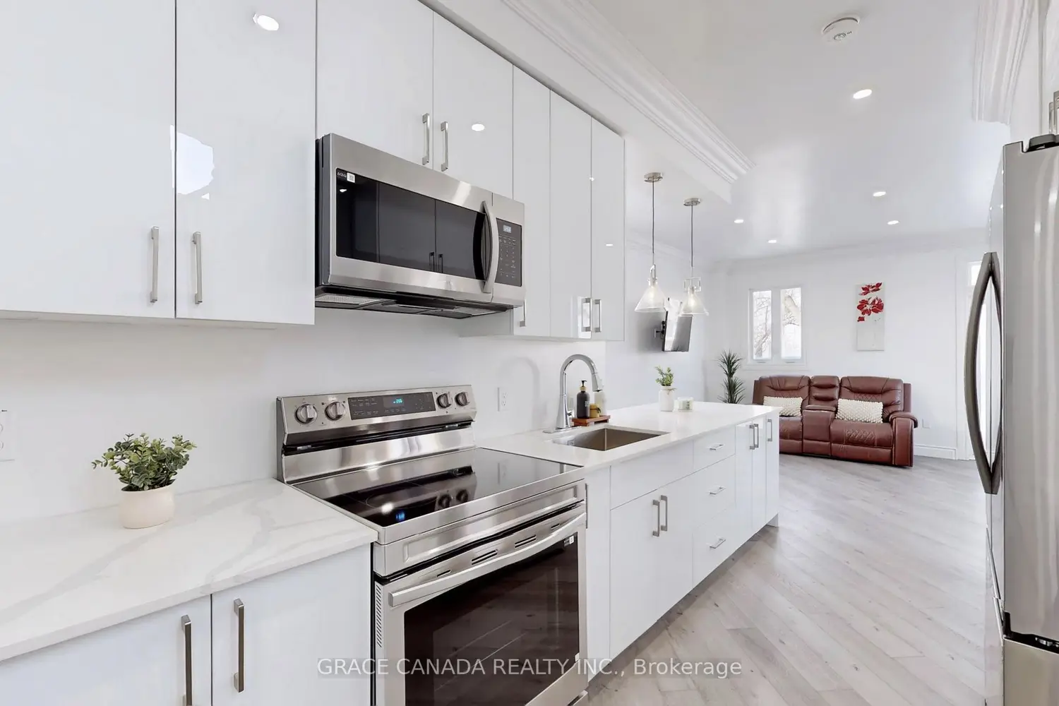 Additional image 8 of 85 Albany Avenue