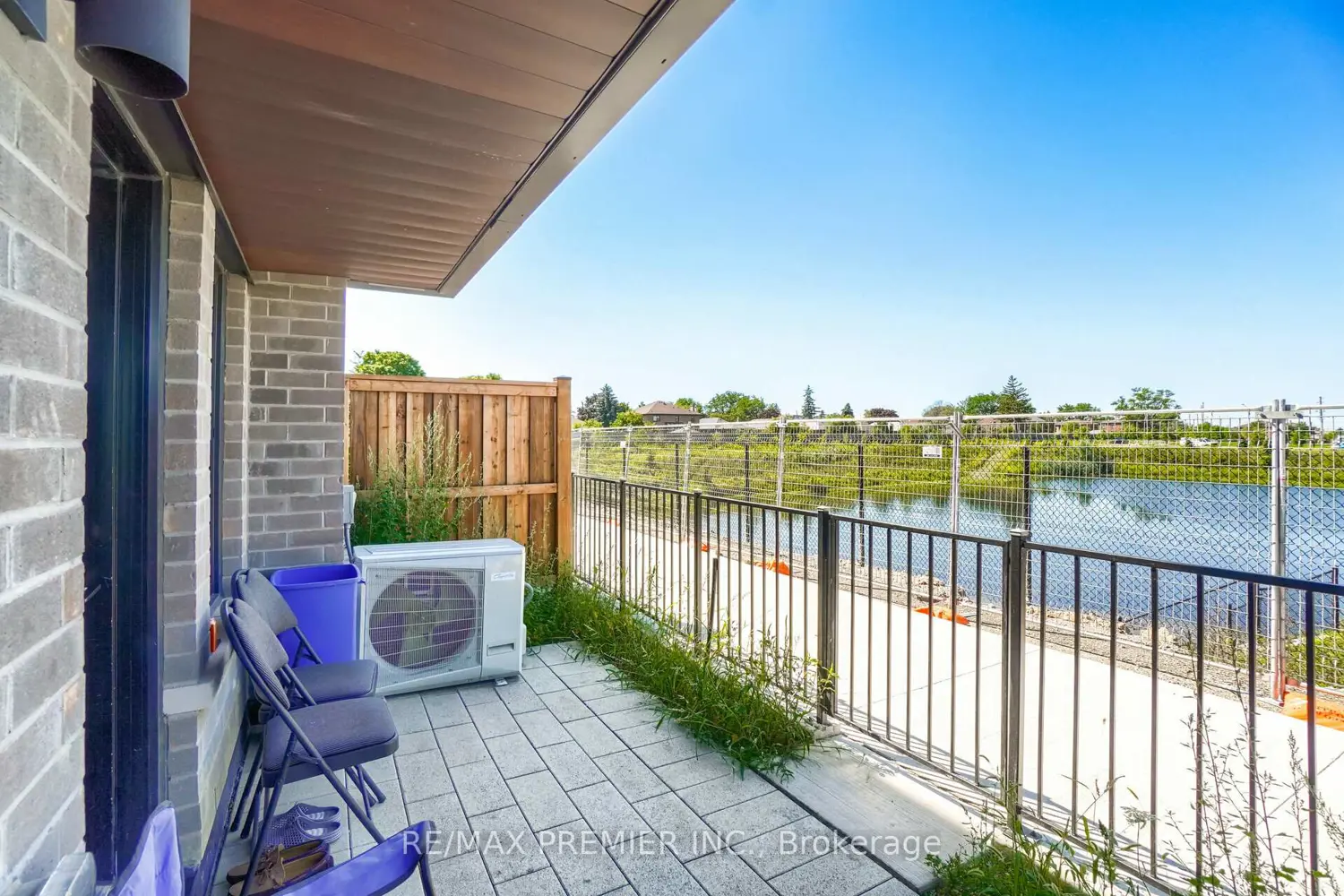 Additional image 17 of 155 Downsview Park Boulevard 116