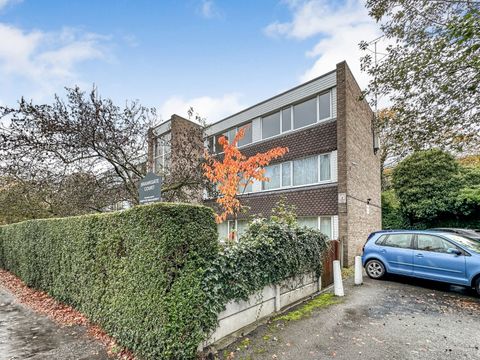 Lapwing Lane, Manchester, Greater Manchester M20