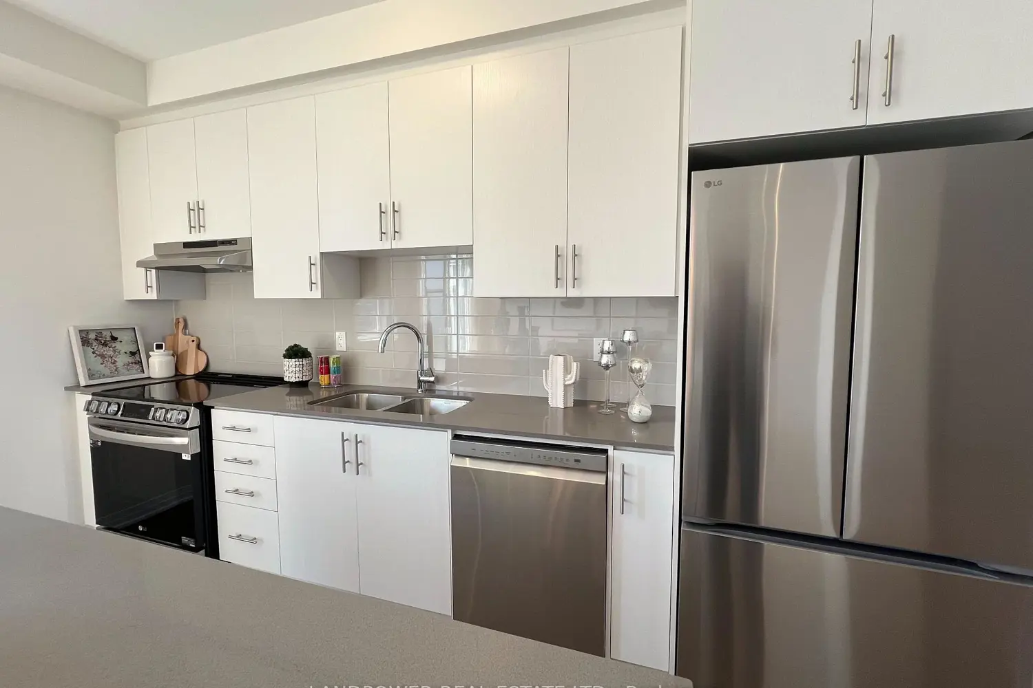 Additional image 12 of 1655 Bur Oak Avenue