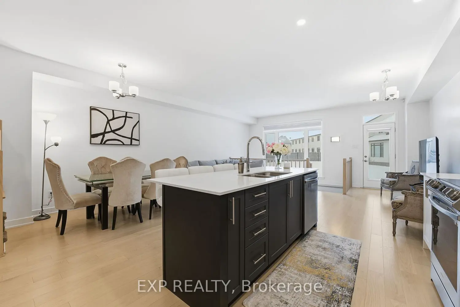 Additional image 8 of 522 Corretto Place