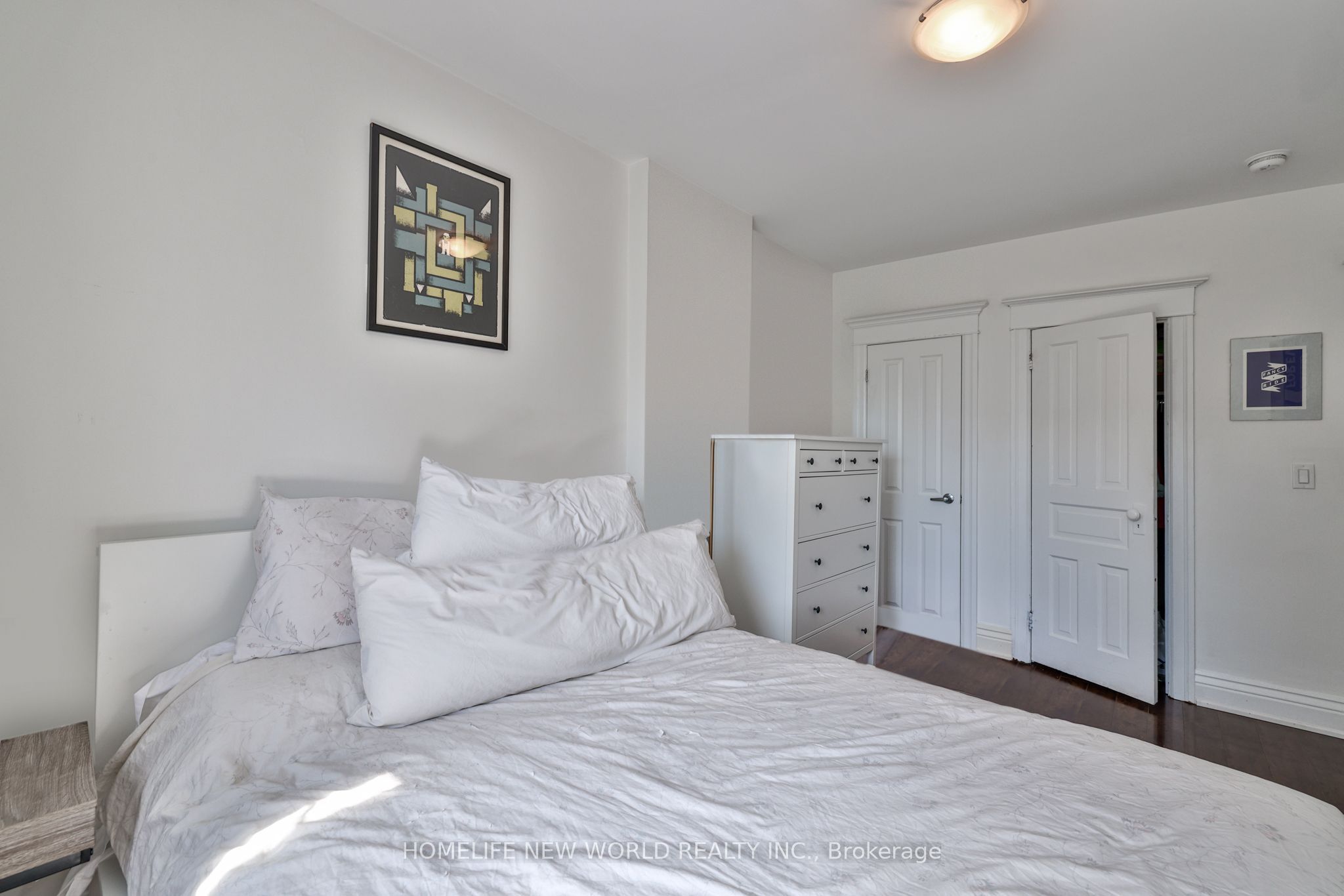Additional image 6 of Upper-3 Roblocke Avenue, Toronto, ON, M6G 3R6