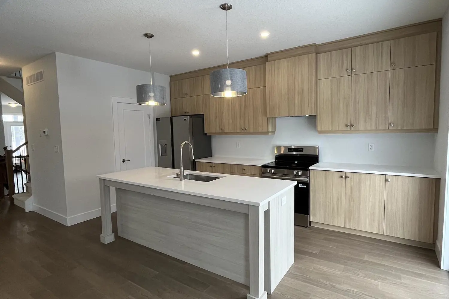 2698 Bobolink Lane photo 4