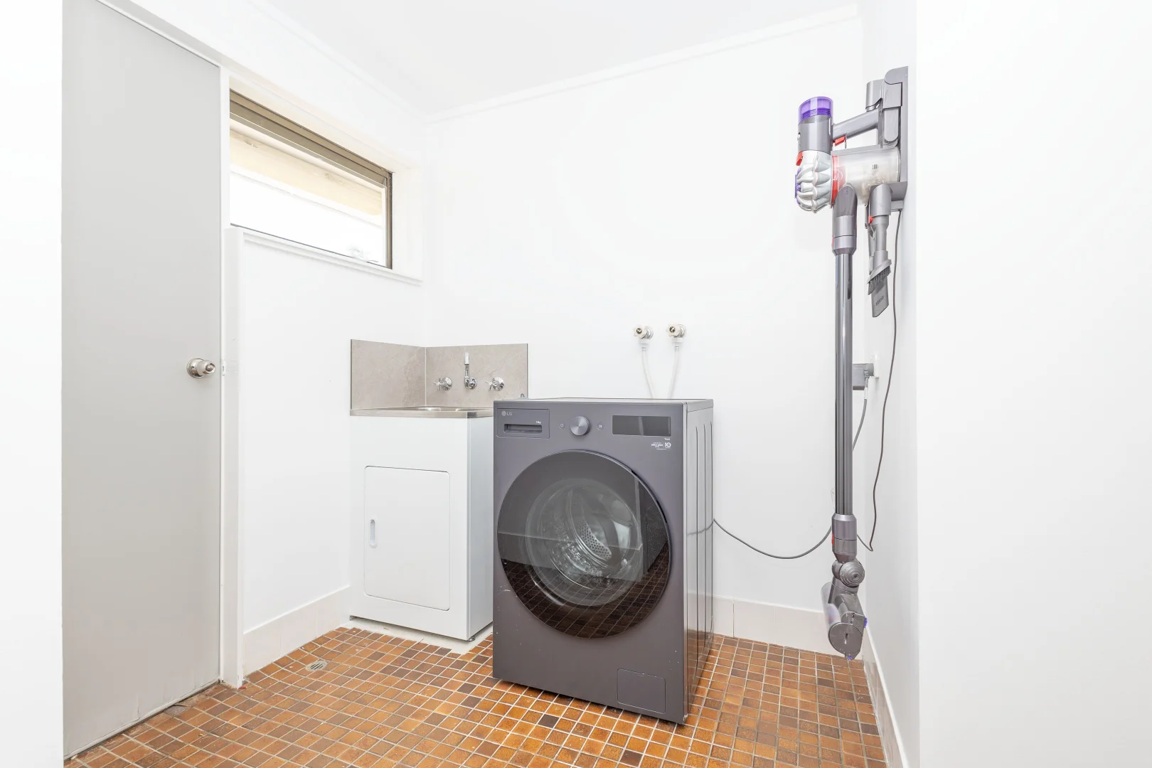 Additional image 24 of 46 Thomas St, Leeman WA 6514