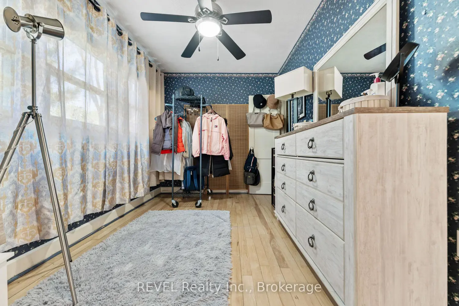 Additional image 6 of 7962 Booth Street