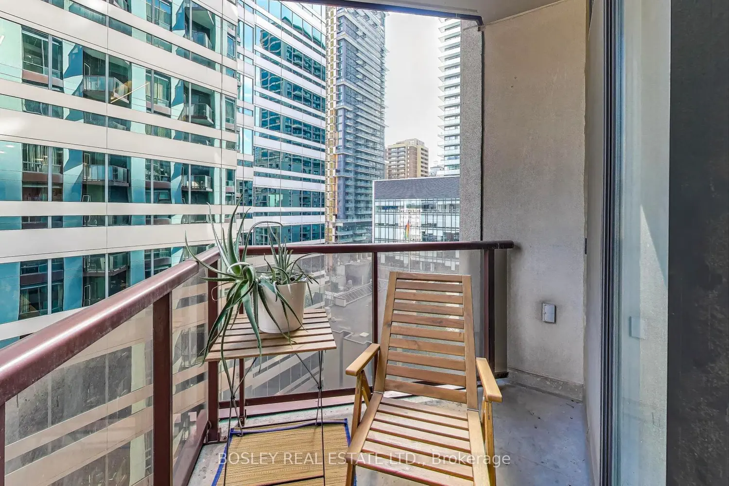 Additional image 6 of 85 Bloor Street 1007