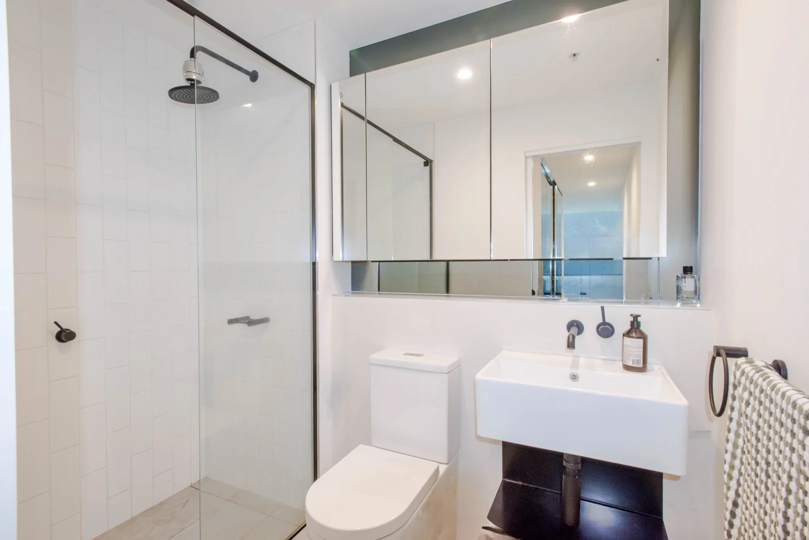 Additional image 10 of 305/121 Rosslyn Street, West Melbourne VIC 3003