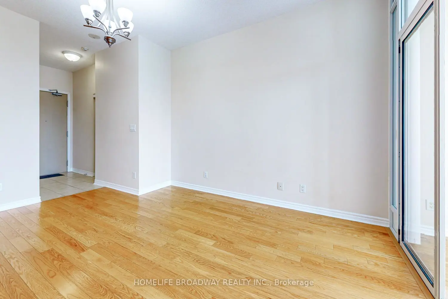 Additional image 12 of 18 Holmes Avenue 2215