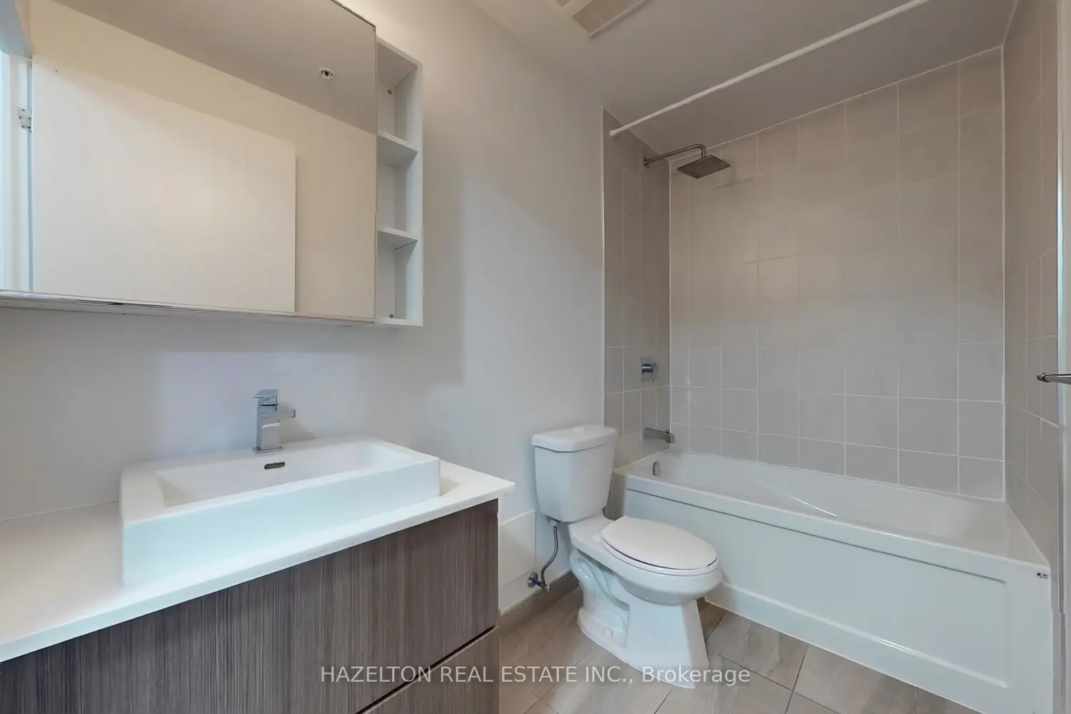 Additional image 12 of 38 Howard Park Avenue 421